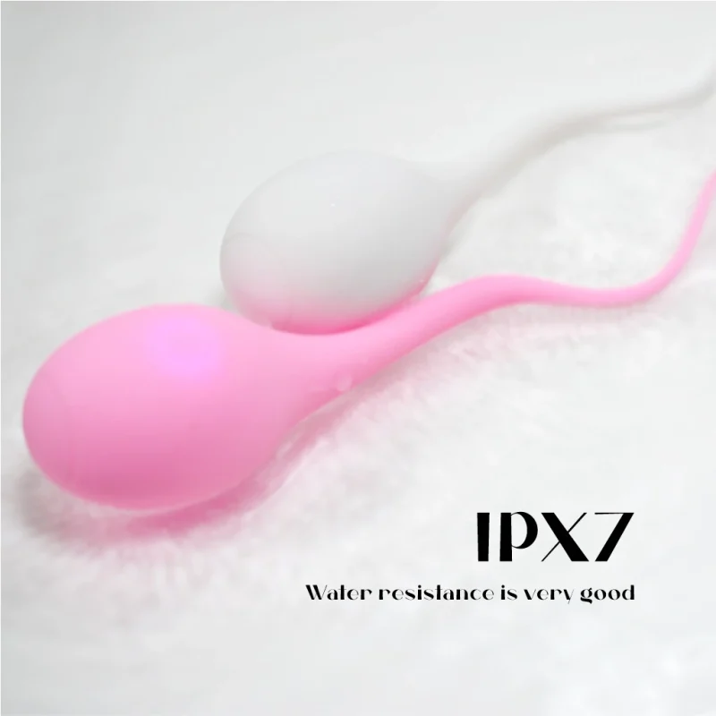 Close-up of the IPX7 waterproof rating on the Seedsway massager, showing its capability for aquatic use and easy cleaning.