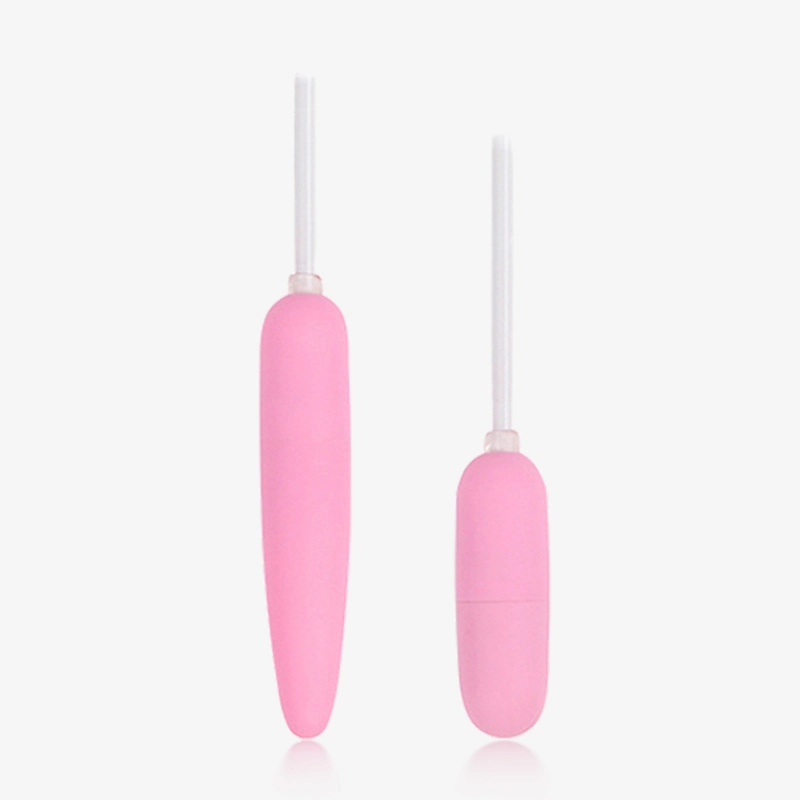 hh-tiny-fingertip-vibrator-14 Detailed view of the soft-touch silicone dual stimulation tips of the HH fingertip massager designed for precise external sensitivity.