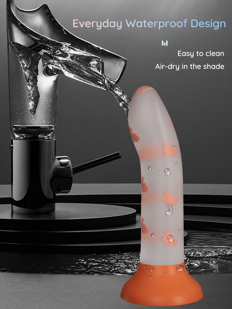 Waterproof curved dildo with suction cup displayed with running water and droplets Discreet Sex Toys Brand - HooHss